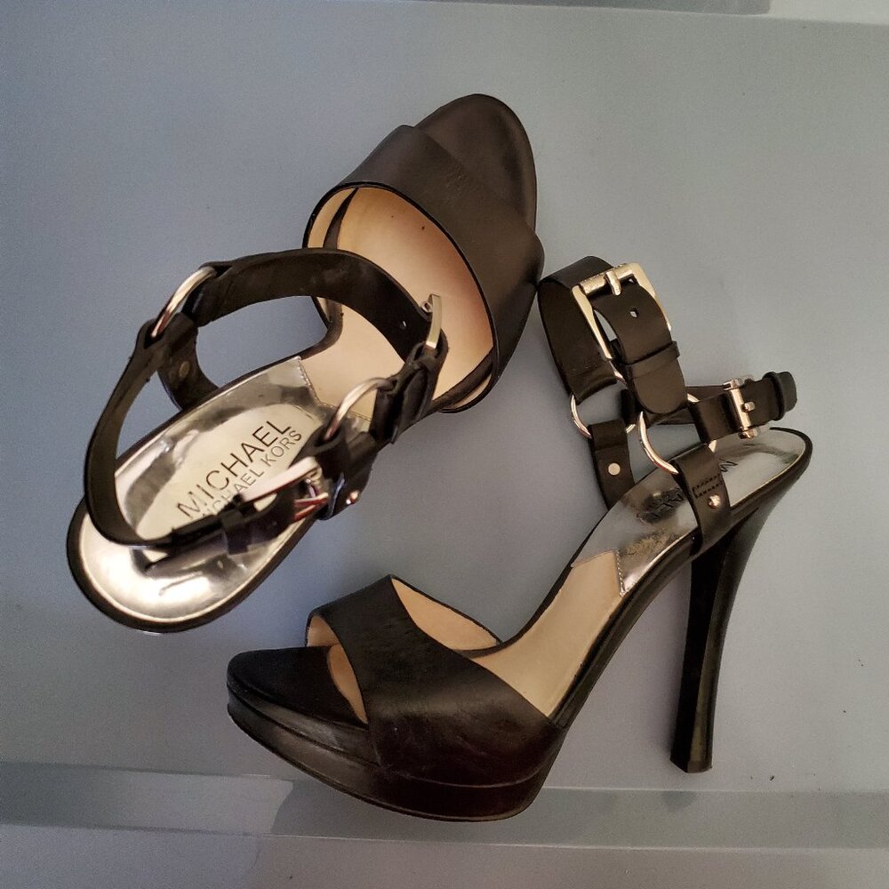 Michael Kors Leather Strappy Detail Heels